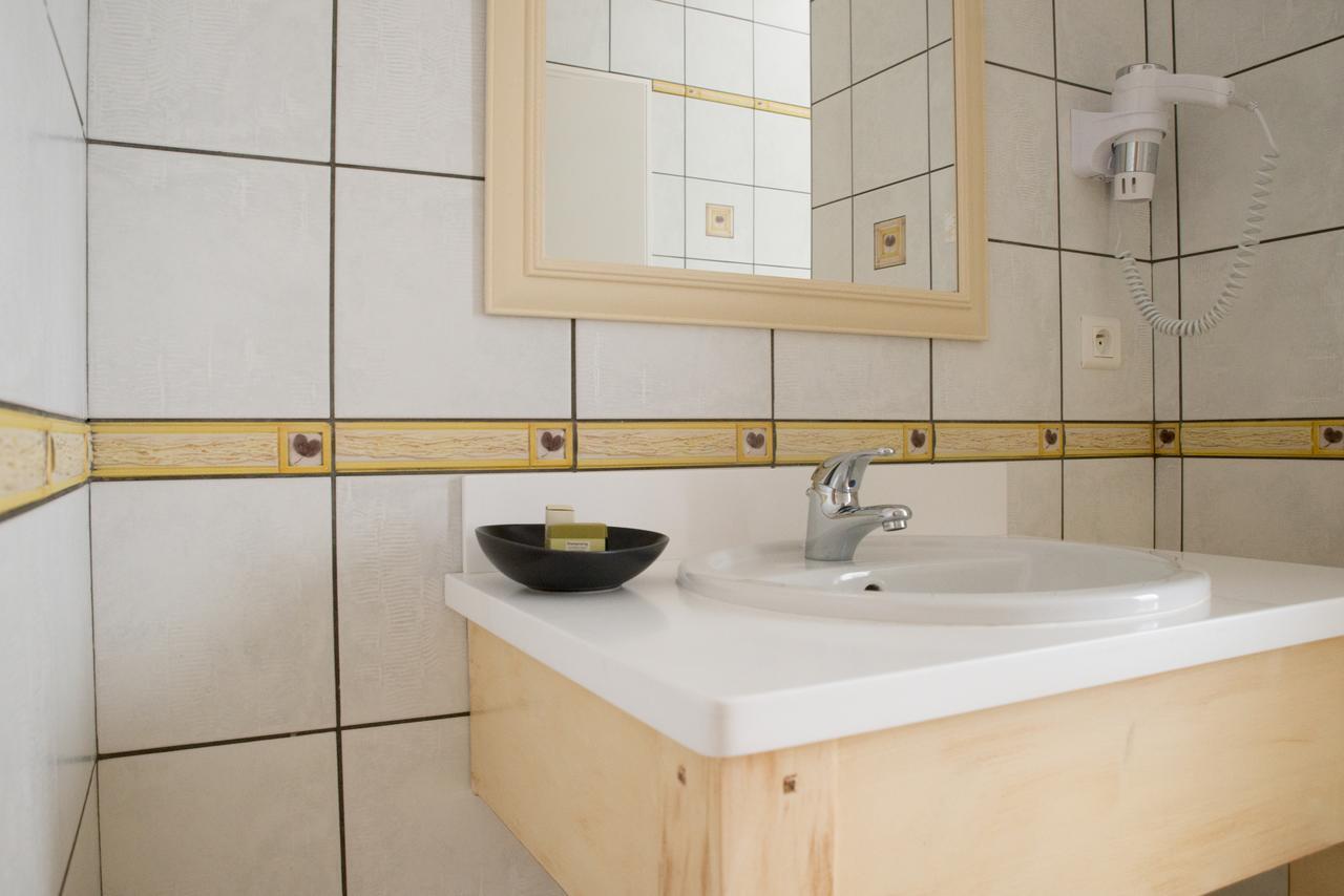 Hotel Le Bel Vue Le Cergne Zewnętrze zdjęcie